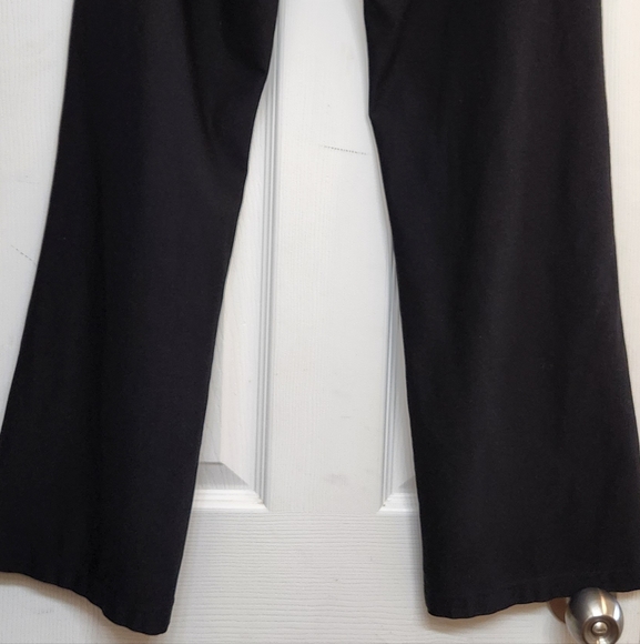 FREE w/ Bundle Purchase of 2 or more items! EUC Nike Leggings - Picture 7 of 7